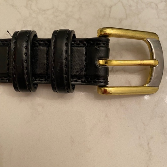 EUC MEN’S SIZE 44 DRESS BELT WITH A SILVER AND GOLD TONE BUCKLE - Picture 2 of 7